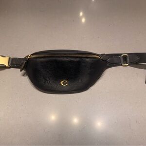Coach essential belt bag